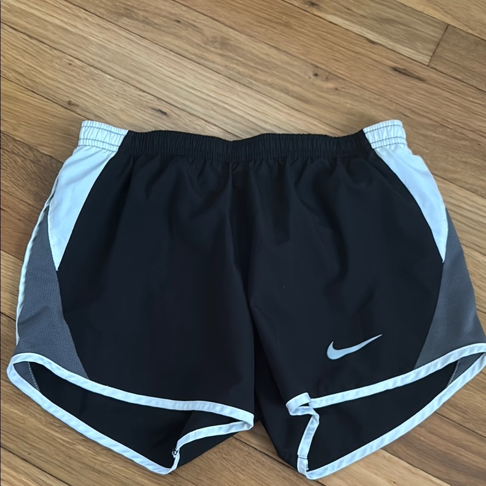 Nike Black and White Athletic Shorts Lightweight Design